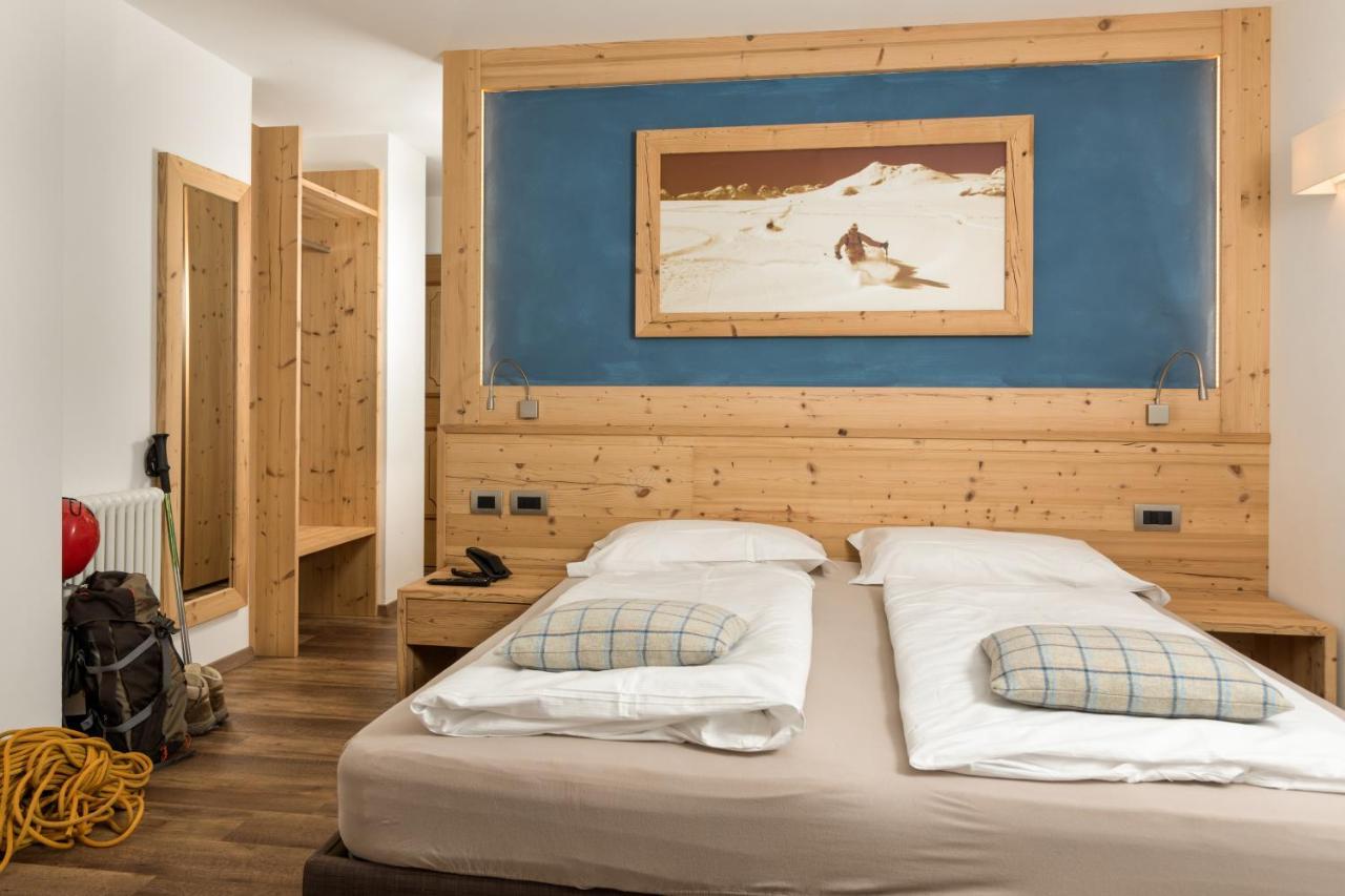 Hotel Garni Lastei Pozza di Fassa Exterior foto
