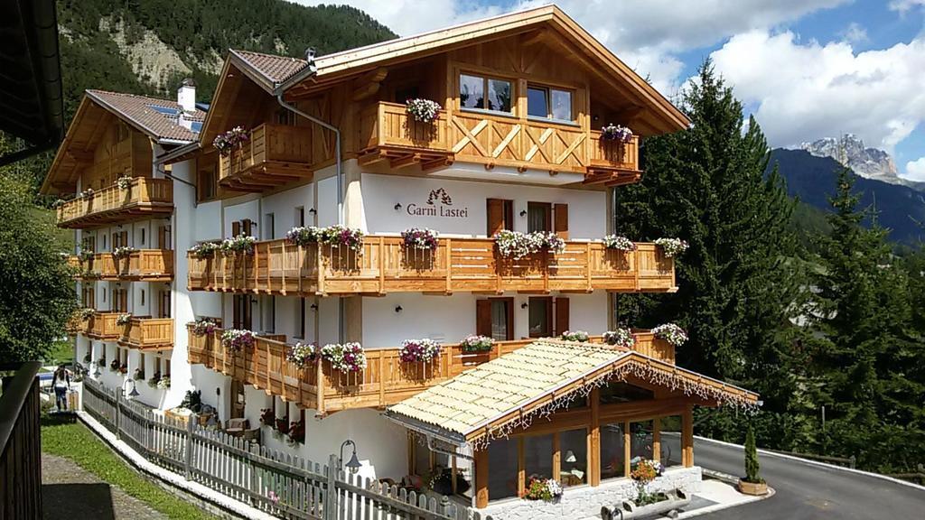 Hotel Garni Lastei Pozza di Fassa Exterior foto